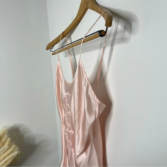 VINTAGE Victoria's Secret Gold Label Silk Heart Embroidered Ruffle Teddy Size S - Picture 8 of 15